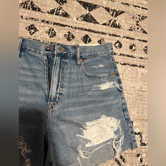 AE 90s HIGH RISE MINI SHORTS - Picture 2 of 5